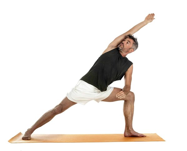 Où participer à une retraite de yoga dans les montagnes de l'Himalaya?